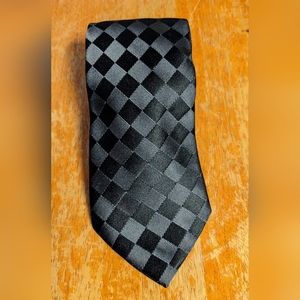Donald J. Trump Signature Collection Men's Black Gray Checkered Luxury Silk Tie